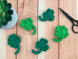 Crochet Tiny Irish Clover - Free Pattern + Video Tutorial