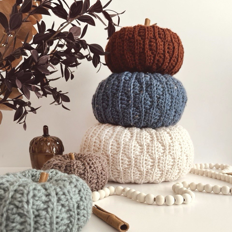 Cozy Cottage Pumpkins - Free Crochet Pattern + Video Tutorial