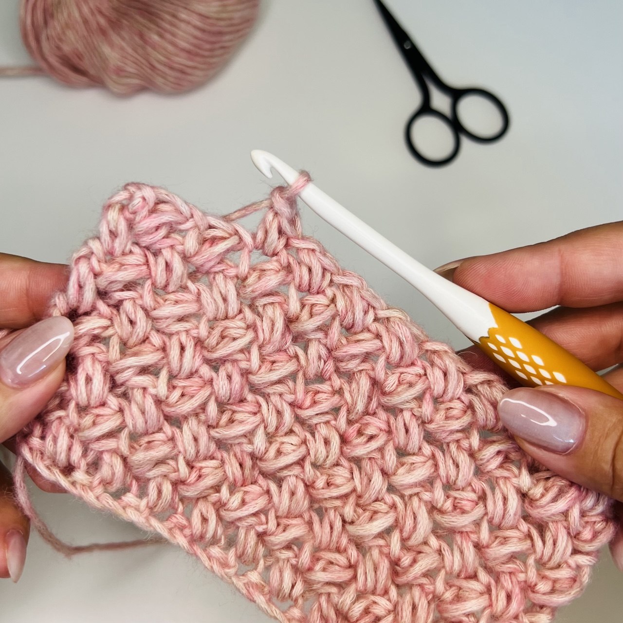 How to Crochet the Mini Bean Stitch - Photo Tutorial + VIDEO