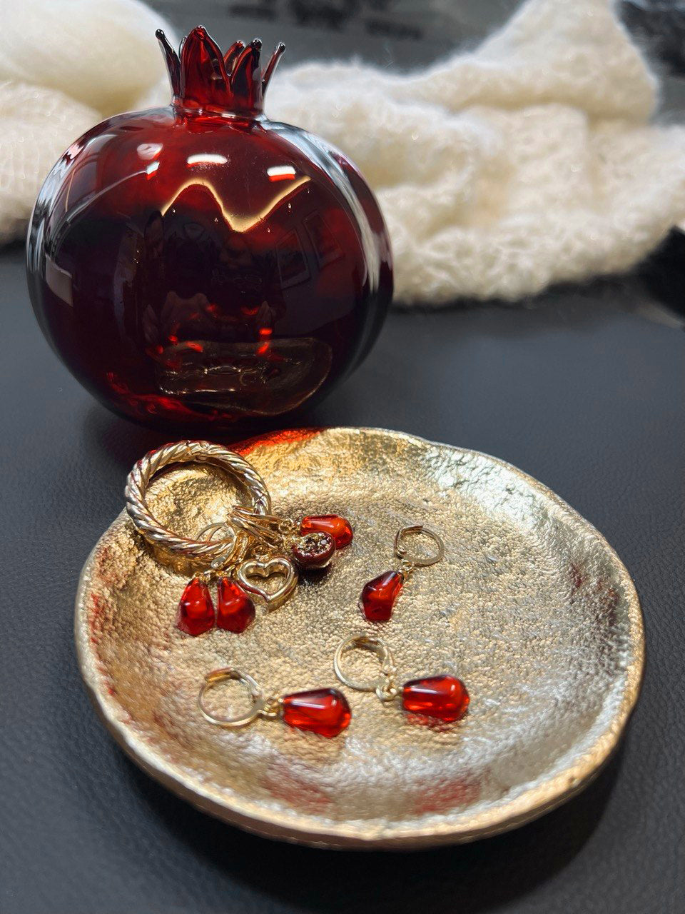 Pomegranate Love Stitch Markers Set of 8 with Holder