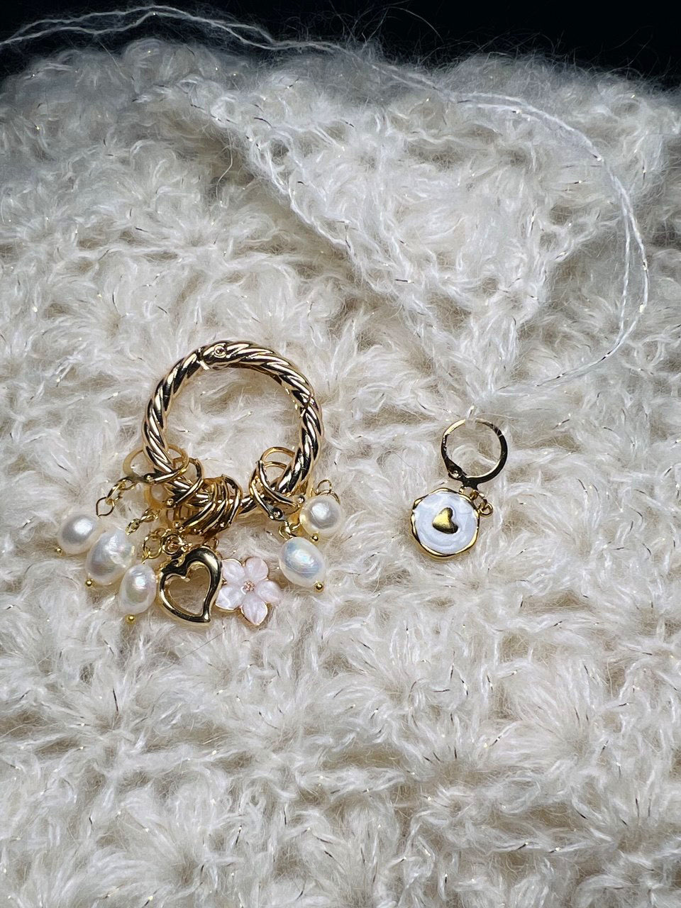 White Blossom Stitch Markers Set of 8 with Holder