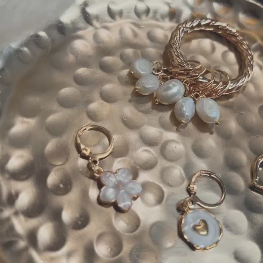 White Blossom Stitch Markers Set of 8 with Holder