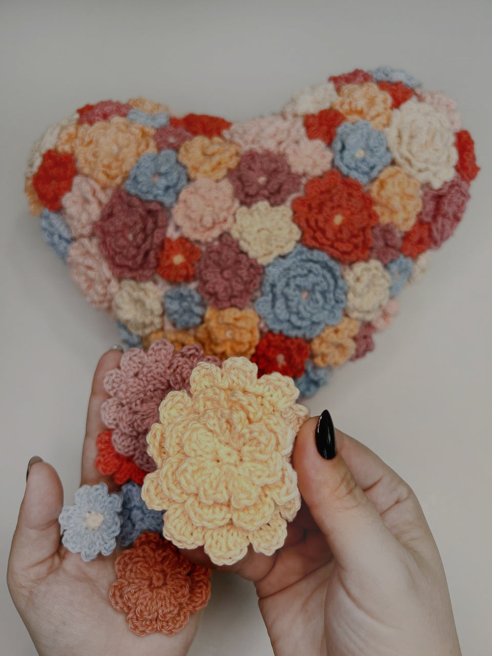 Heart embroideryパッドinアメスリタン ITH Floral Heart Charm Embroidery Pattern 4x4 Valentine– Dragons